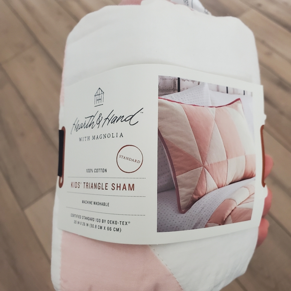 2 Hearth and Hand Magnolia peach pillow Sham set of 2 New!